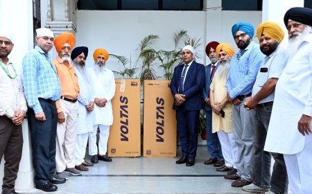 ਪੰਜਾਬ ਐਂਡ ਸਿੰਧ ਬੈਂਕ ਨੇ ਸੰਗਤਾਂ ਦੀ ਸਹੂਲਤ ਲਈ ਸ਼੍ਰੋਮਣੀ ਕਮੇਟੀ ਨੂੰ ਦੋ ਵਾਟਰ ਕੂਲਰ ਸੌਂਪੇ