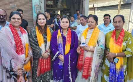 ਮੈਡਮ ਖੁਸ਼ਬੂ ਸਵਨਾ ਨੇ ਪਿੰਡ ਲਾਧੂਕਾ ਵਿਖੇ ਪਹੁੰਚ ਸ੍ਰੀ ਰਾਮ ਚੰਦਰ ਜੀ ਦੀ ਬਰਾਤ ਦਾ ਆਨੰਦ ਮਾਣਿਆ