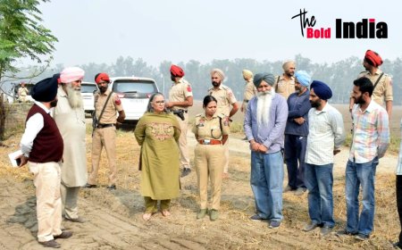 ਪਰਾਲੀ ਨੂੰ ਅੱਗ ਨਾ ਲਗਾਉਣ ਬਾਰੇ ਡਿਪਟੀ ਕਮਿਸ਼ਨਰ ਤੇ ਐਸ.ਐਸ.ਪੀ ਵੱਲੋਂ ਕਿਸਾਨਾਂ ਨੂੰ ਜਾਗਰੂਕ ਕੀਤਾ ਗਿਆ।