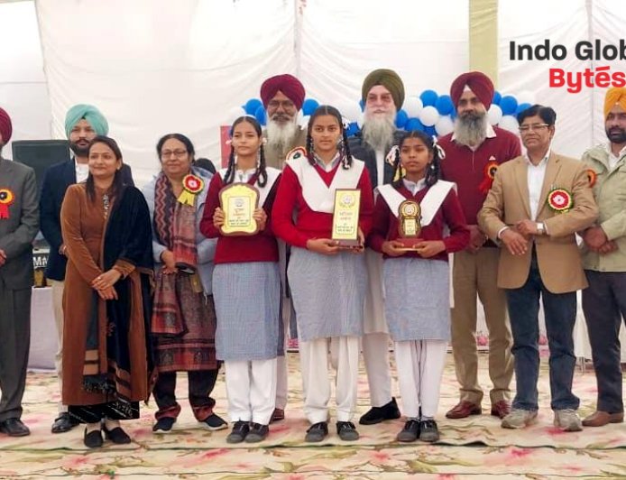 ਸਰਕਾਰੀ ਸੀਨੀਅਰ ਸੈਕੰਡਰੀ ਸਕੂਲ ਪੱਖੀ ਕਲਾਂ ਵਿਖੇ ਸਲਾਨਾ ਇਨਾਮ ਵੰਡ ਸਮਾਗਮ ਆਯੋਜਿਤ