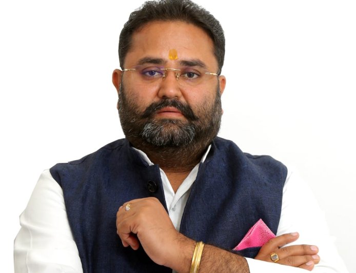 ਫਰੀਦਕੋਟ ਹਲਕੇ ਵਿੱਚ ਲੋਕਾਂ ਦੀ ਸਹੂਲਤ ਲਈ ਤਹਿਸੀਲ ਮੈਪਿੰਗ ਵਿੱਚ ਸੁਧਾਰ ਅਤੇ “ਨਜ਼ਦੀਕੀ ਤਹਿਸੀਲ ਸੇਵਾ ਪ੍ਰਣਾਲੀ” ਲਾਗੂ ਕਰਨ ਦੀ ਮੰਗ — ਅਰਸ਼ ਸੱਚਰ