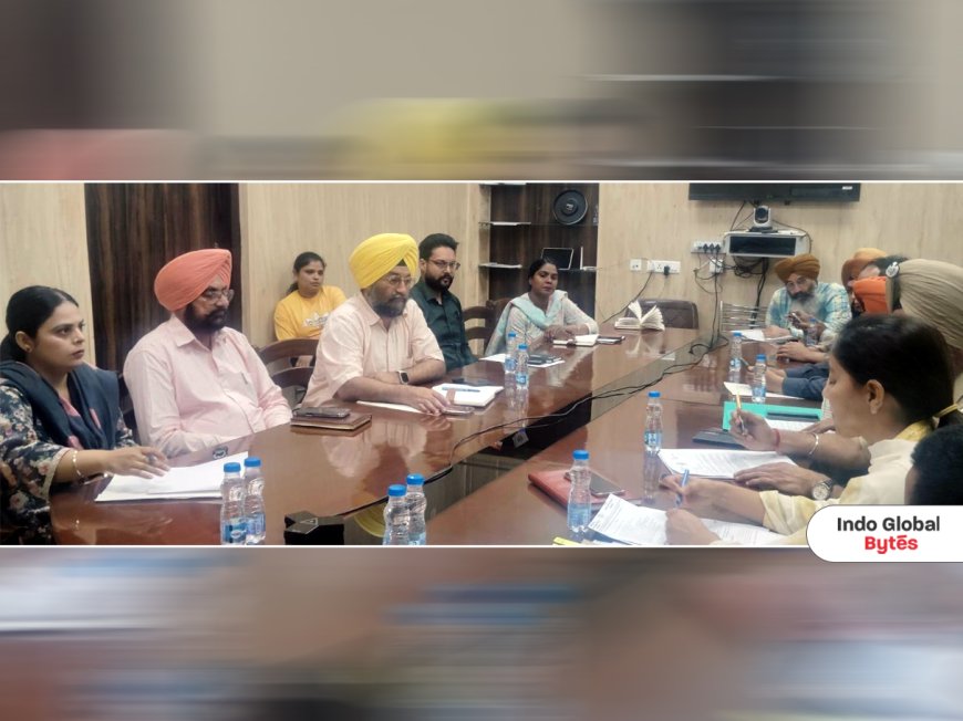 ਮਲੇਰਕੋਟਲਾ ਵਿੱਚ ਰੋਡ ਸੇਫਟੀ ਕਮੇਟੀ ਦੀ ਮੀਟਿੰਗ, ਟਰੈਫਿਕ ਨਿਯਮਾਂ ਦੀ ਸਖ਼ਤੀ ਨਾਲ ਪਾਲਣਾ ਦੇ ਹੁਕਮ